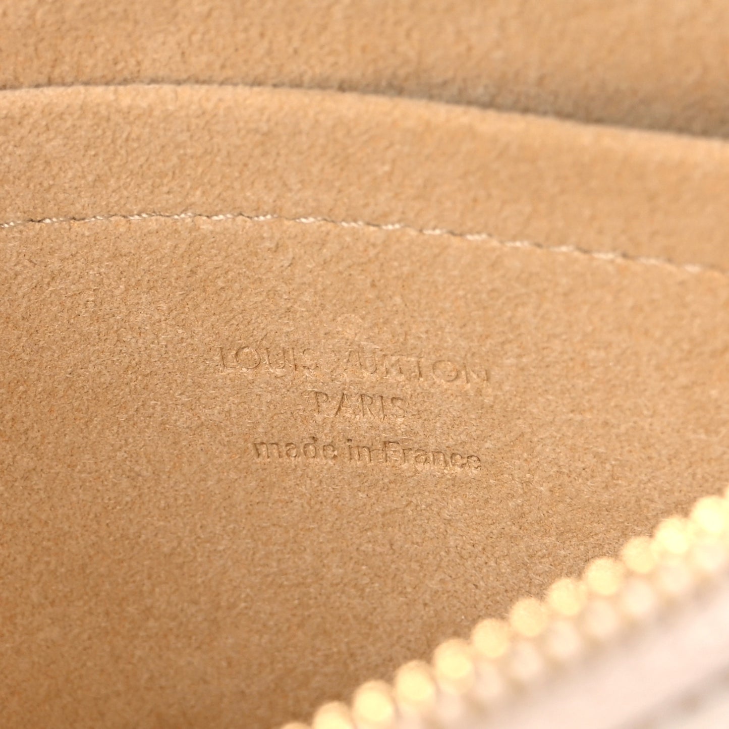 Damier Azur Trunks Labels Pochette Milla MM