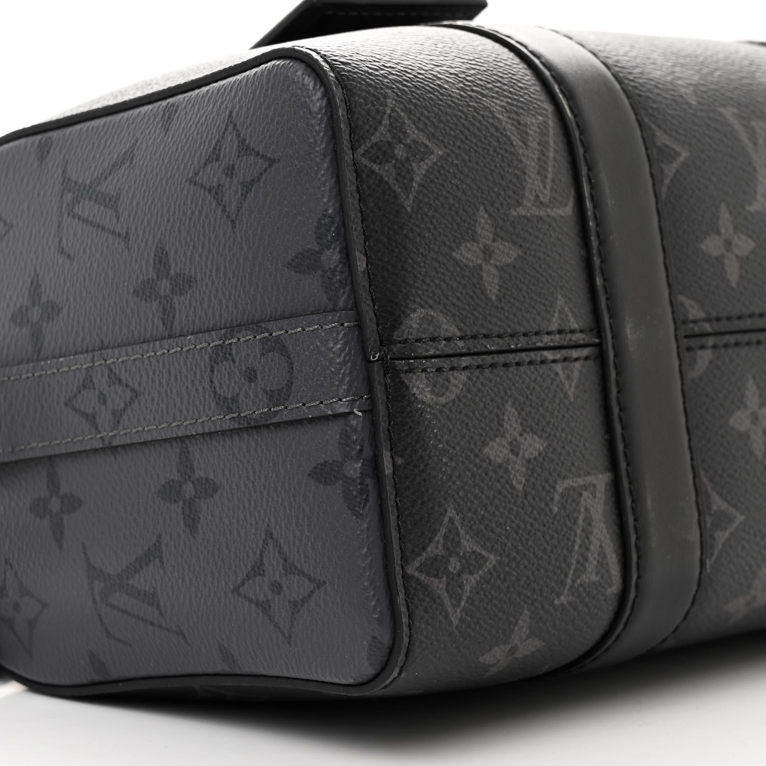 Louis Vuitton Reverse Monogram Eclipse City Keepall 8 of 10