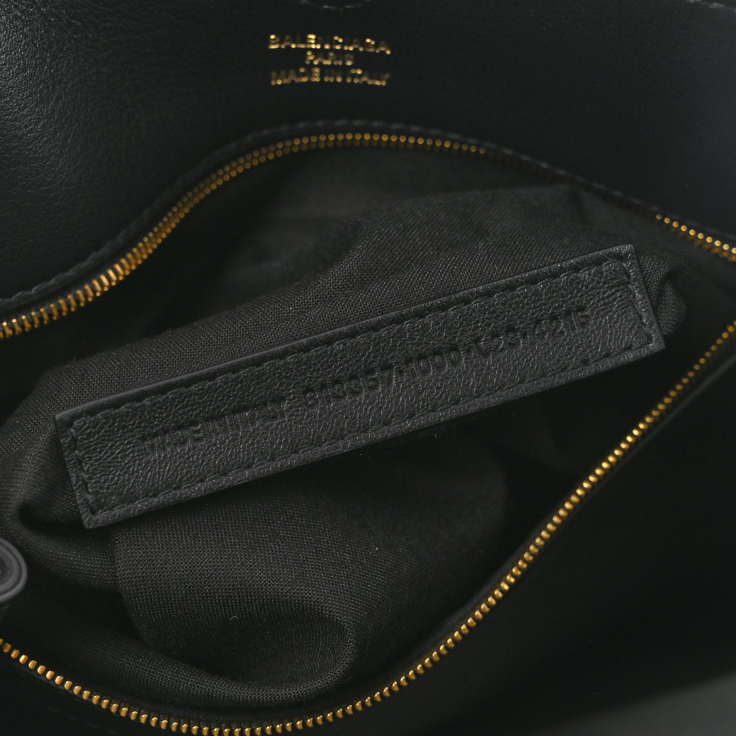 Smooth Calfskin Hampton Carry All Bag Black