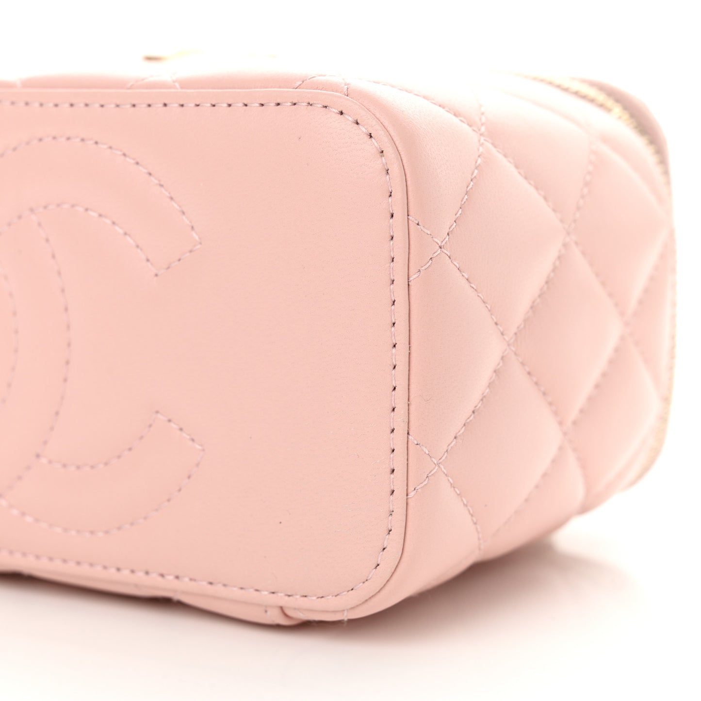 Lambskin Quilted Sweet Camellia Small Vanity Case With Chain Pink