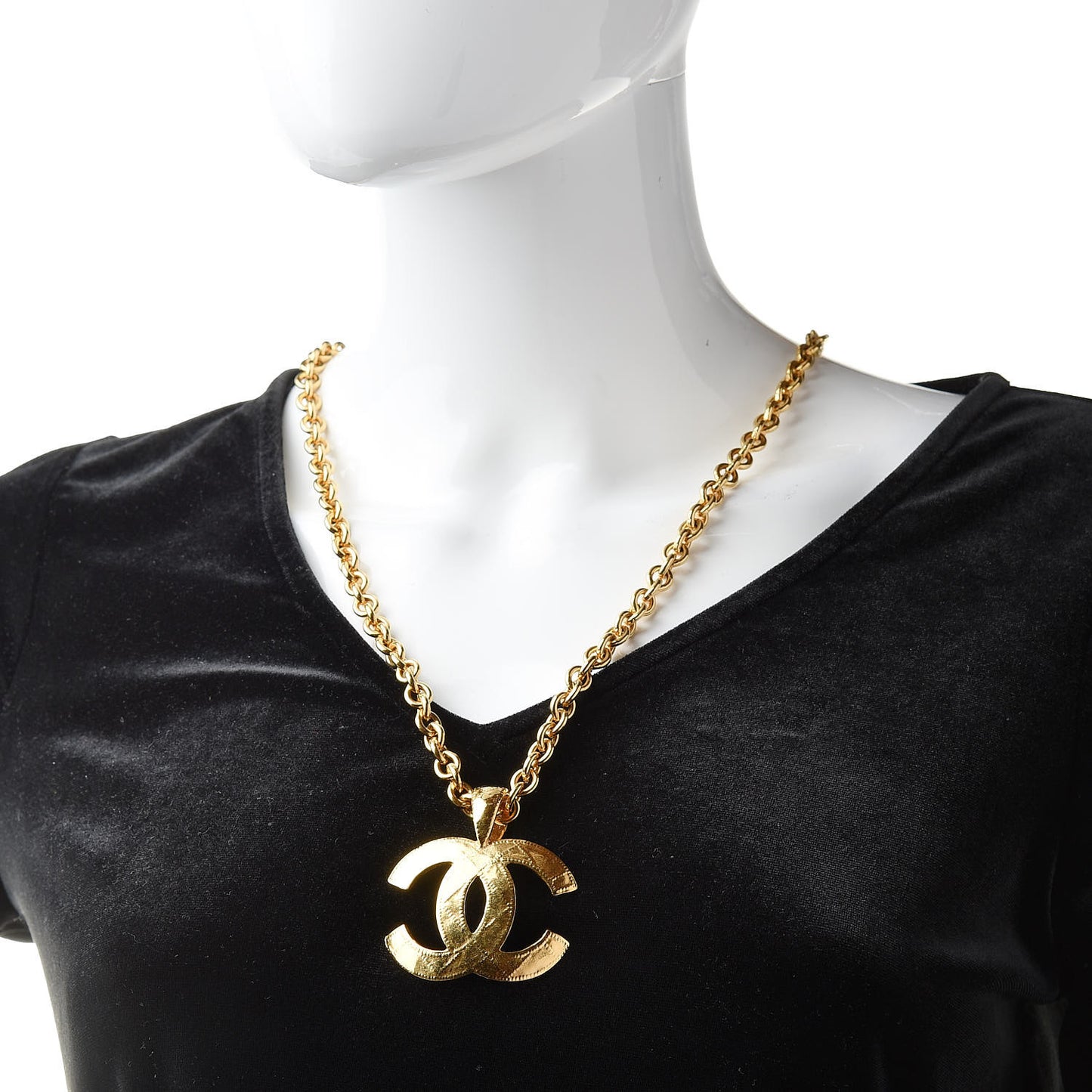 Quilted CC Long Chain Necklace Gold