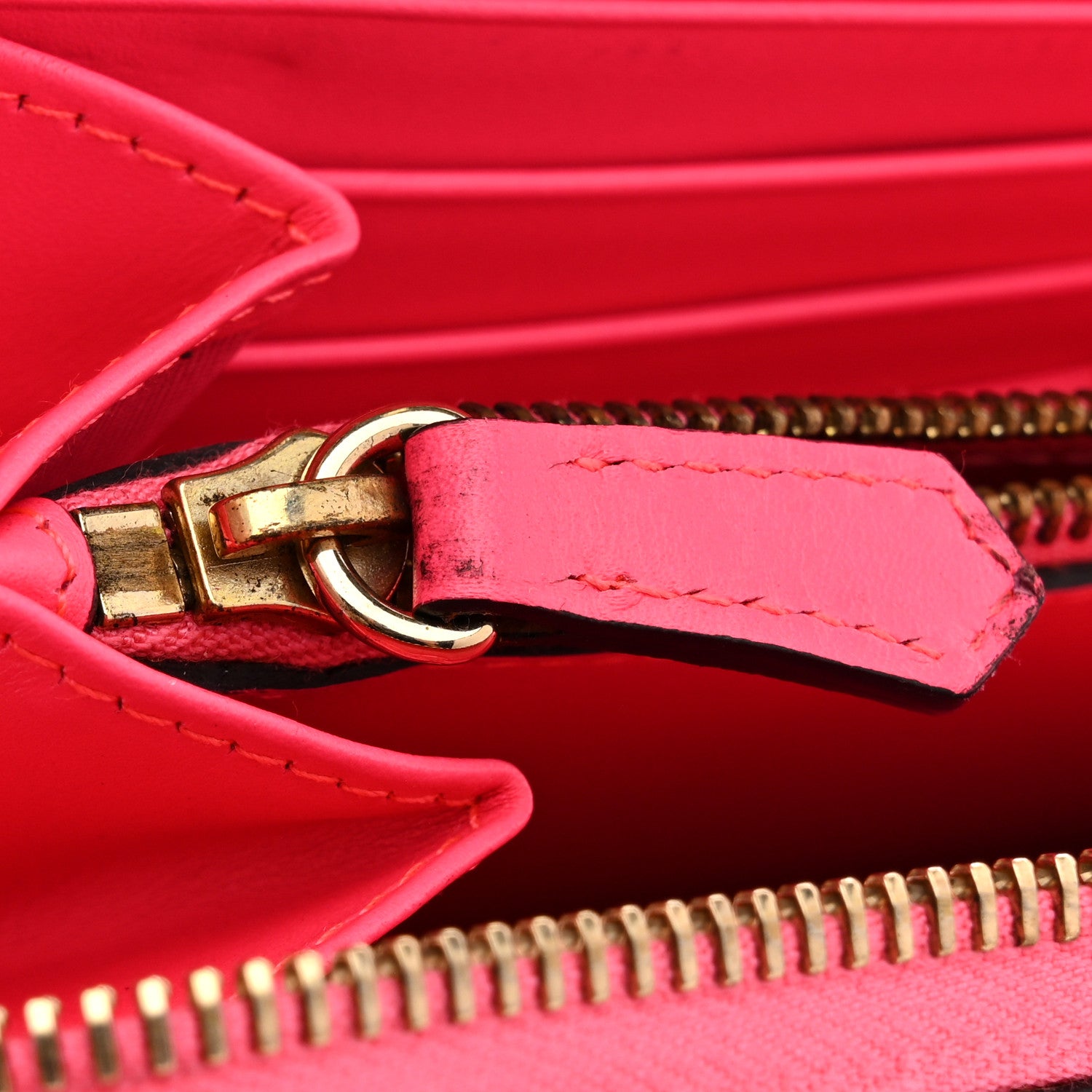 Valentino Garavani Calfskin Rockstud Zip Around Wallet  Fuxia Fluo 10 of 10