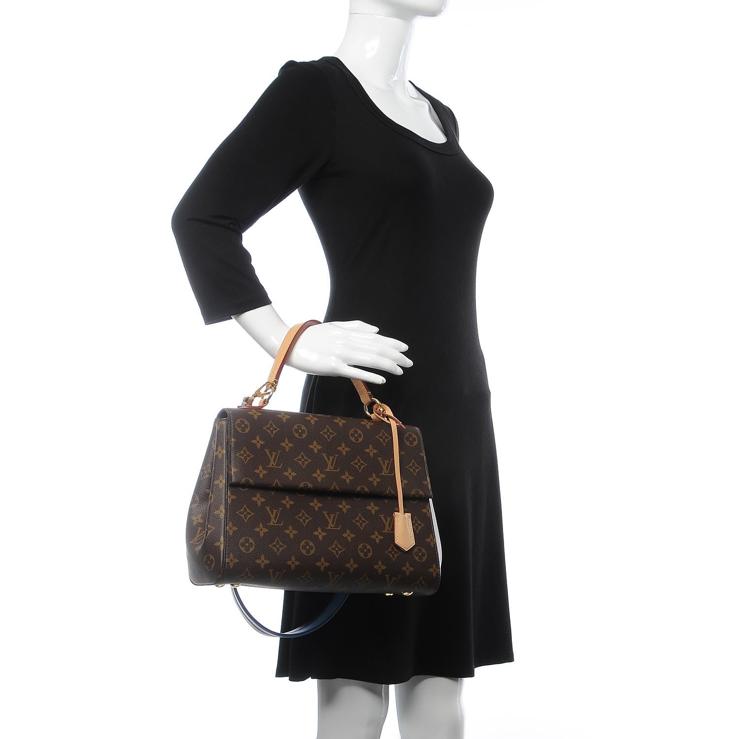 Louis Vuitton Monogram Cluny MM Blue Glacial 2 of 9