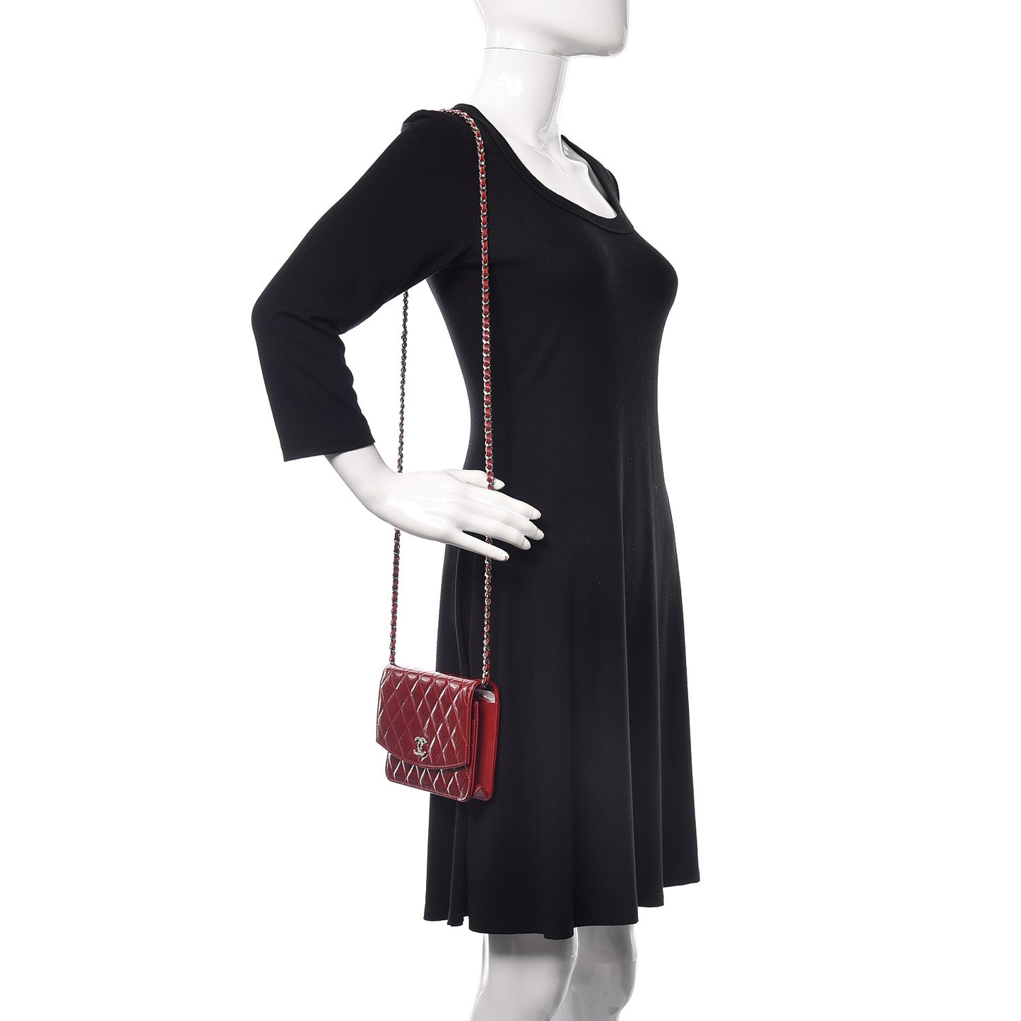 Patent Quilted Brilliant Wallet On Chain WOC Red