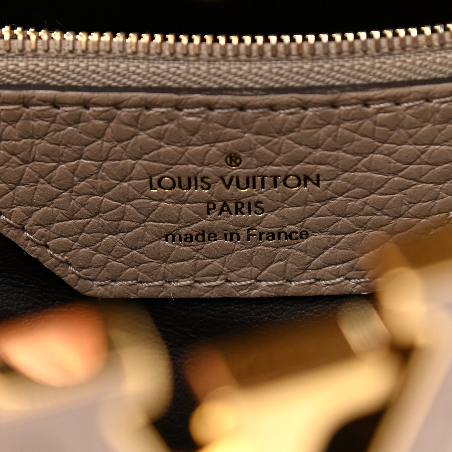 Louis Vuitton Taurillon Capucines MM Galet 6 of 8