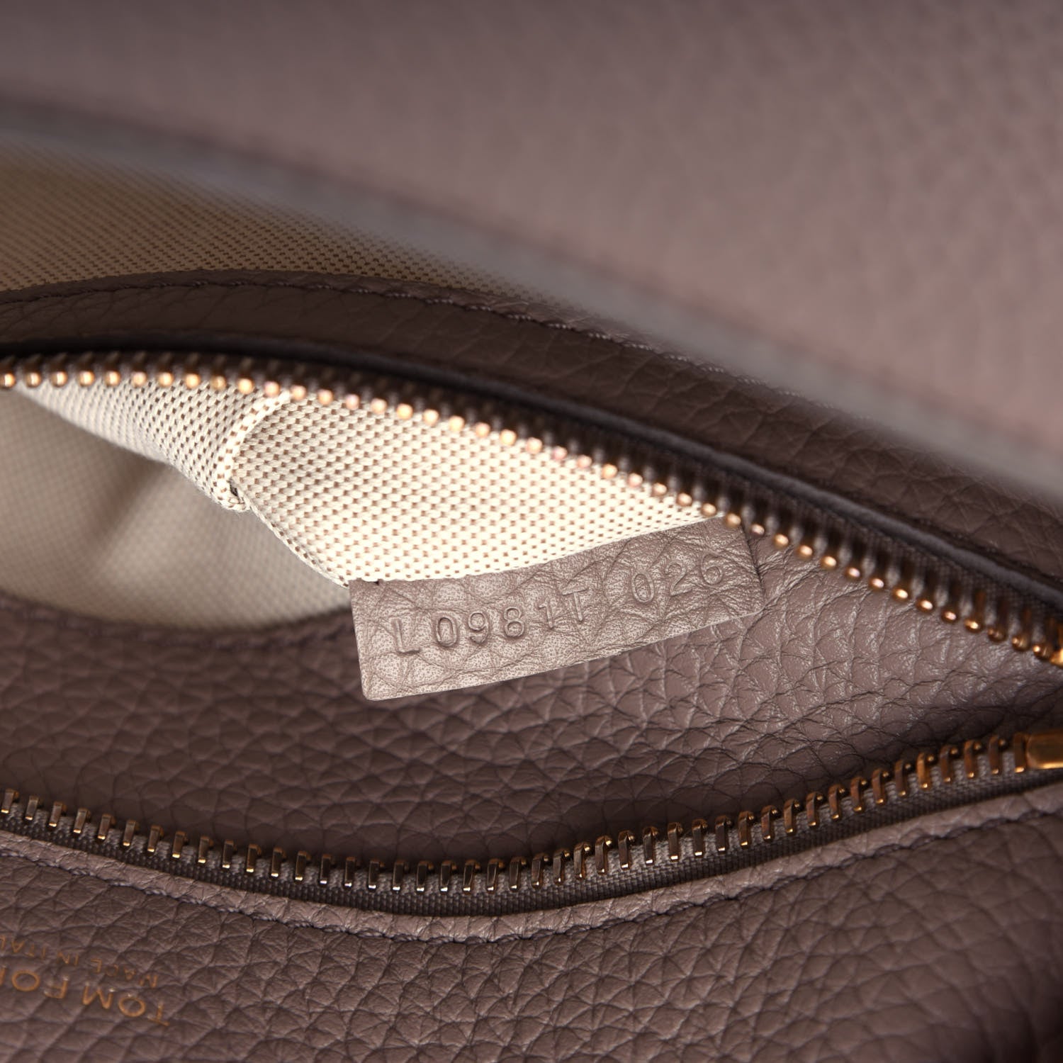 Tom Ford Grained Calfskin Large T Clasp Tara Crossbody Bag Silk Taupe 7 of 10