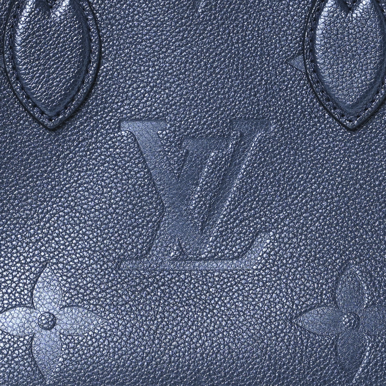 Louis Vuitton Metallic Empreinte Monogram Giant Onthego PM Navy Nacre 7 of 9
