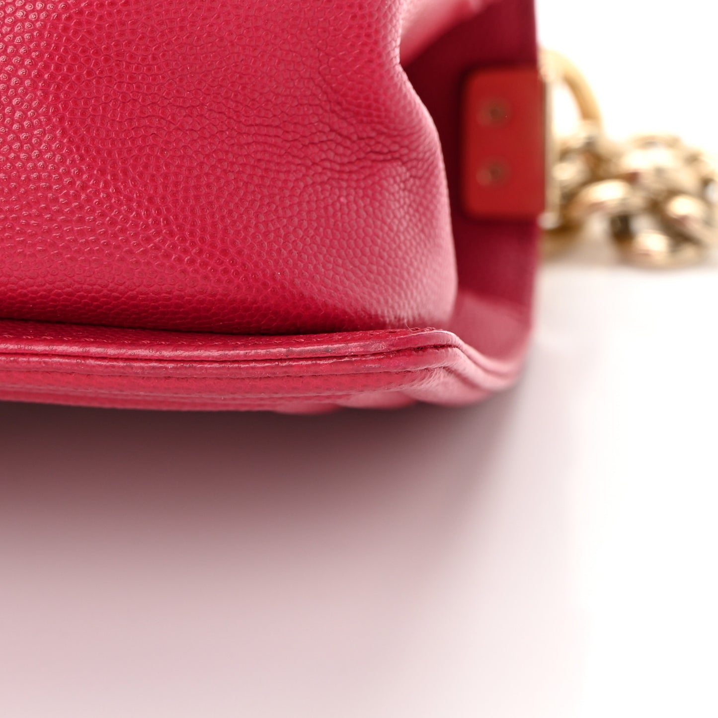 Caviar Quilted Medium Boy Flap Fuchsia
