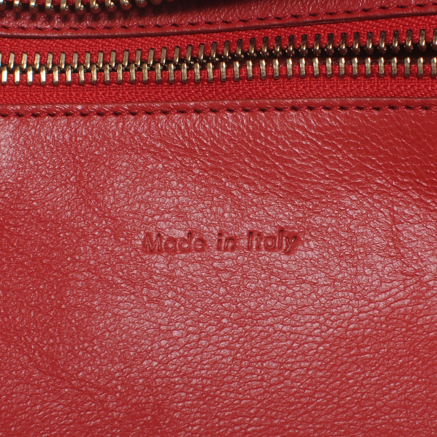 Smooth Calfskin Medium Luggage Red