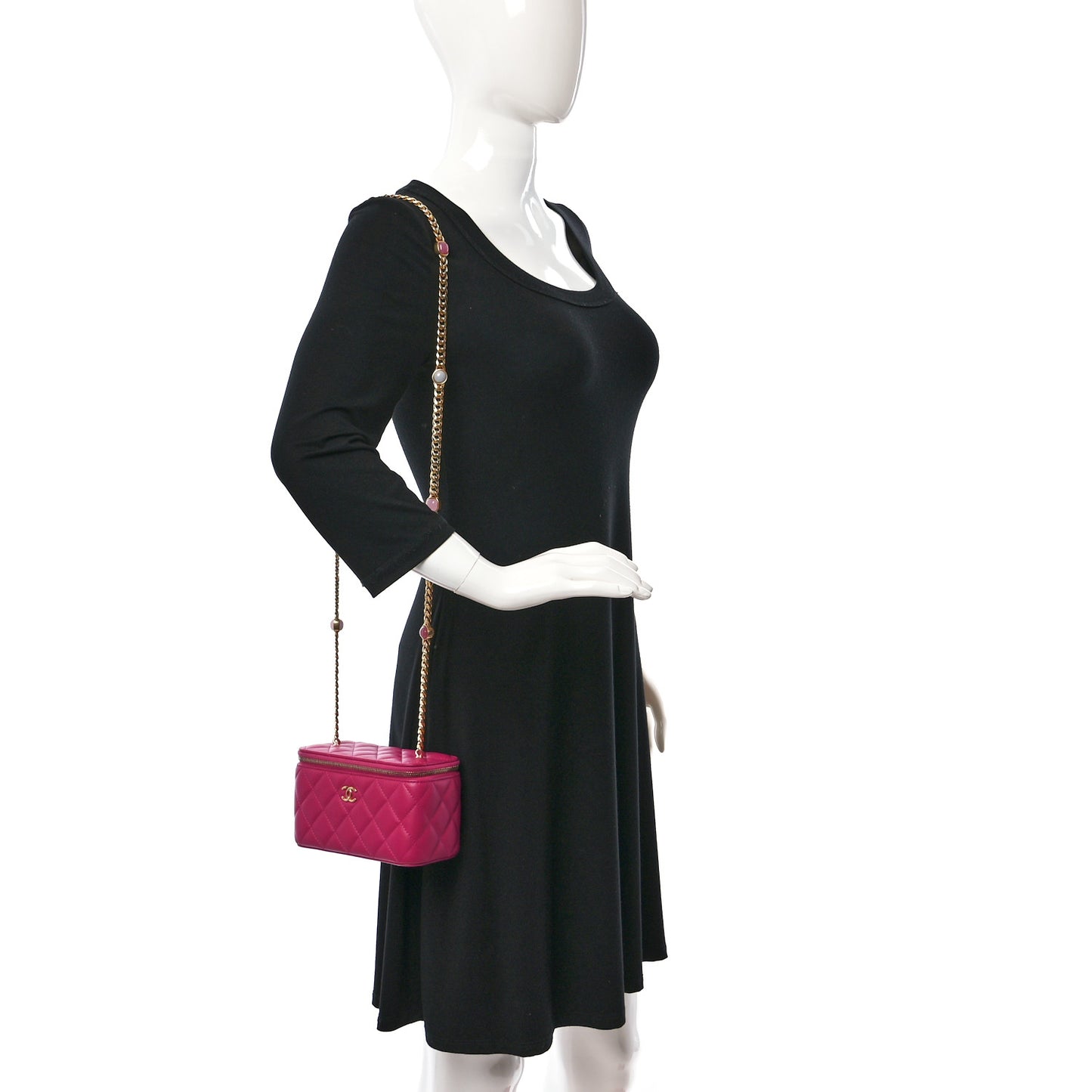 Lambskin Resin Quilted Vanity Case With Chain Fuchsia