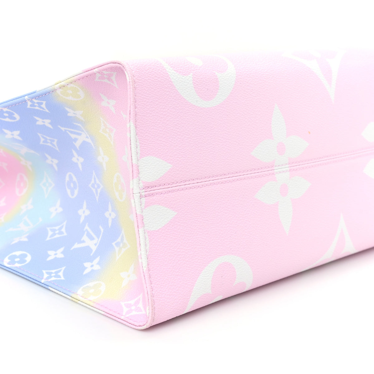 Louis Vuitton Monogram Escale Onthego GM Pastel 8 of 10