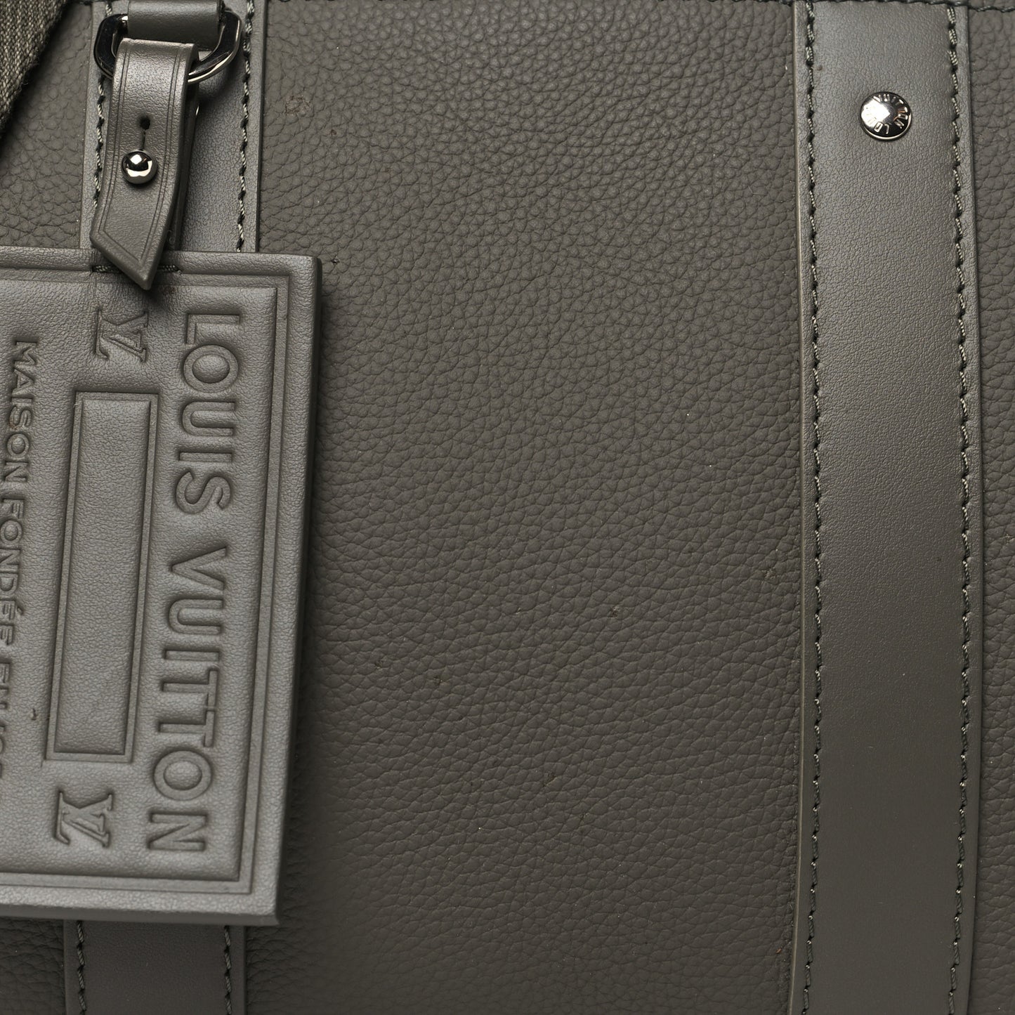 Grained Calfskin Aerogram City Keepall Gris