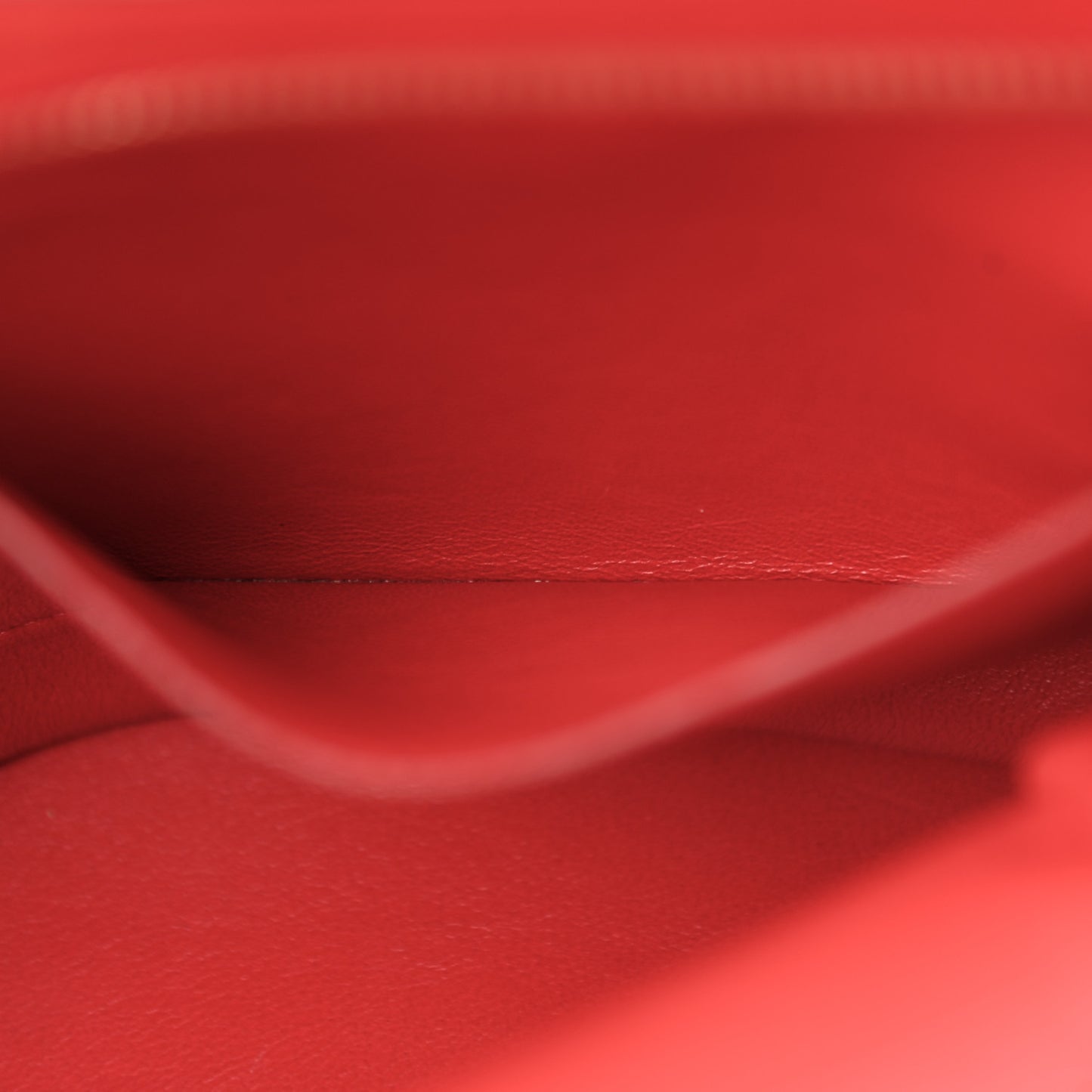 Drummed Calfskin Suede Medium Trapeze Coquelicot