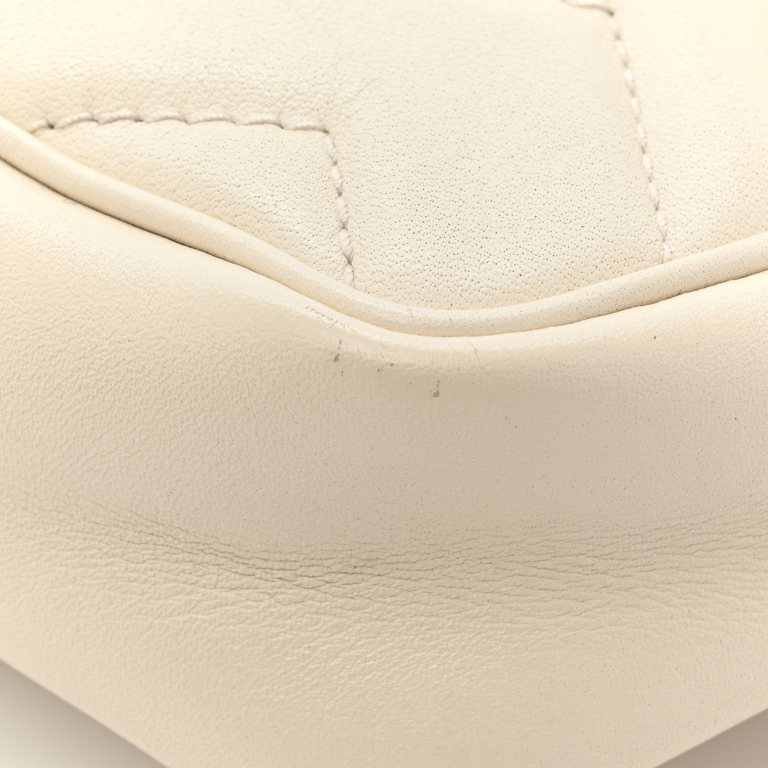 Gucci Calfskin Matelasse Super Mini GG Marmont Shoulder Bag White 17 of 18