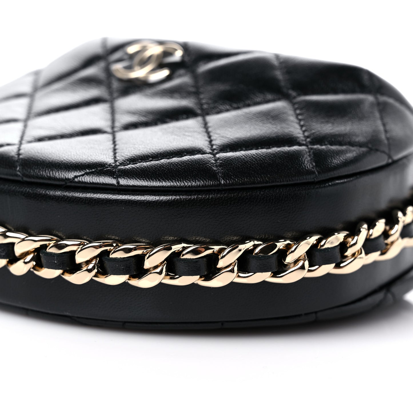 Quilted Chain Around Pouch Black