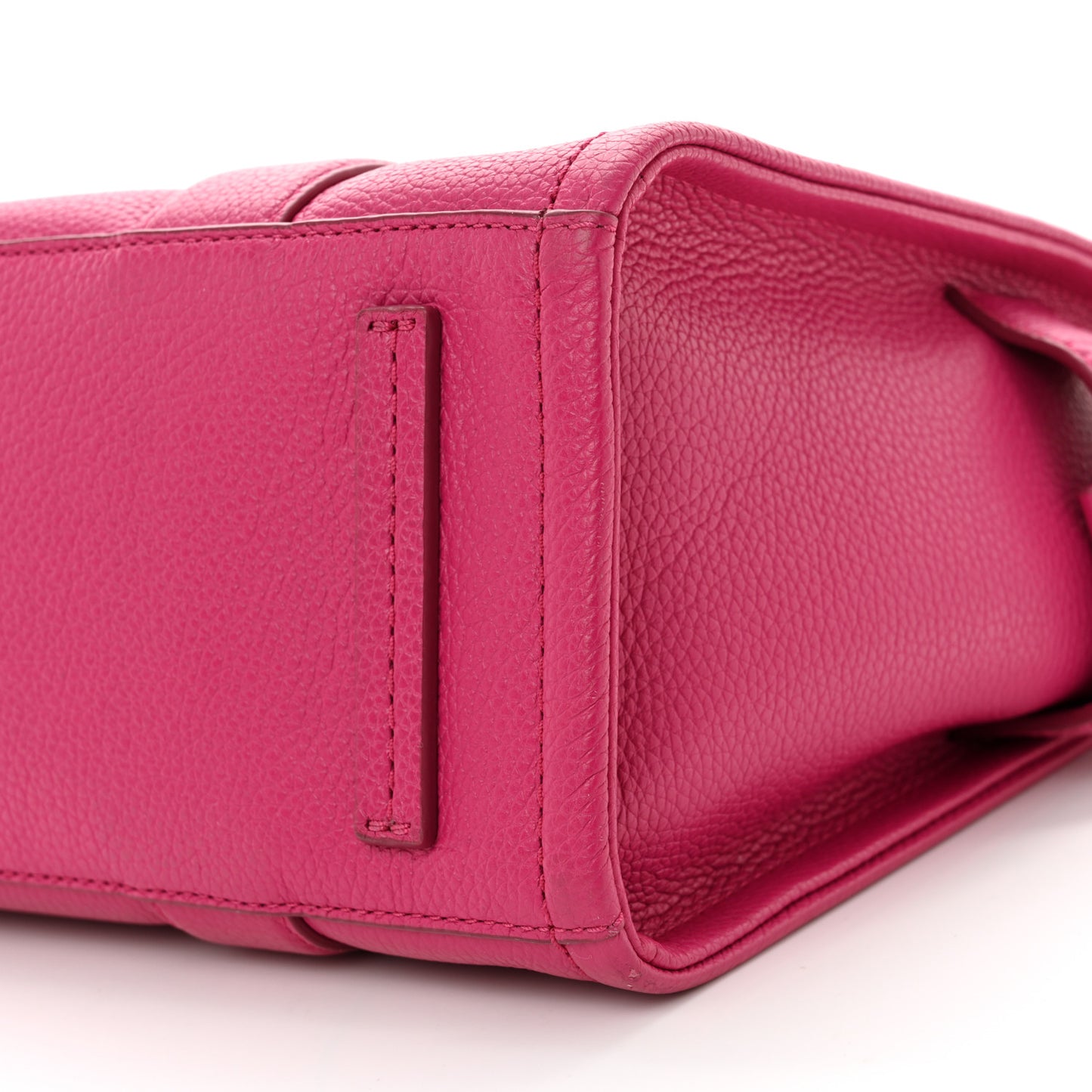 Grained Calfskin Medium The Tote Bag Lipstick