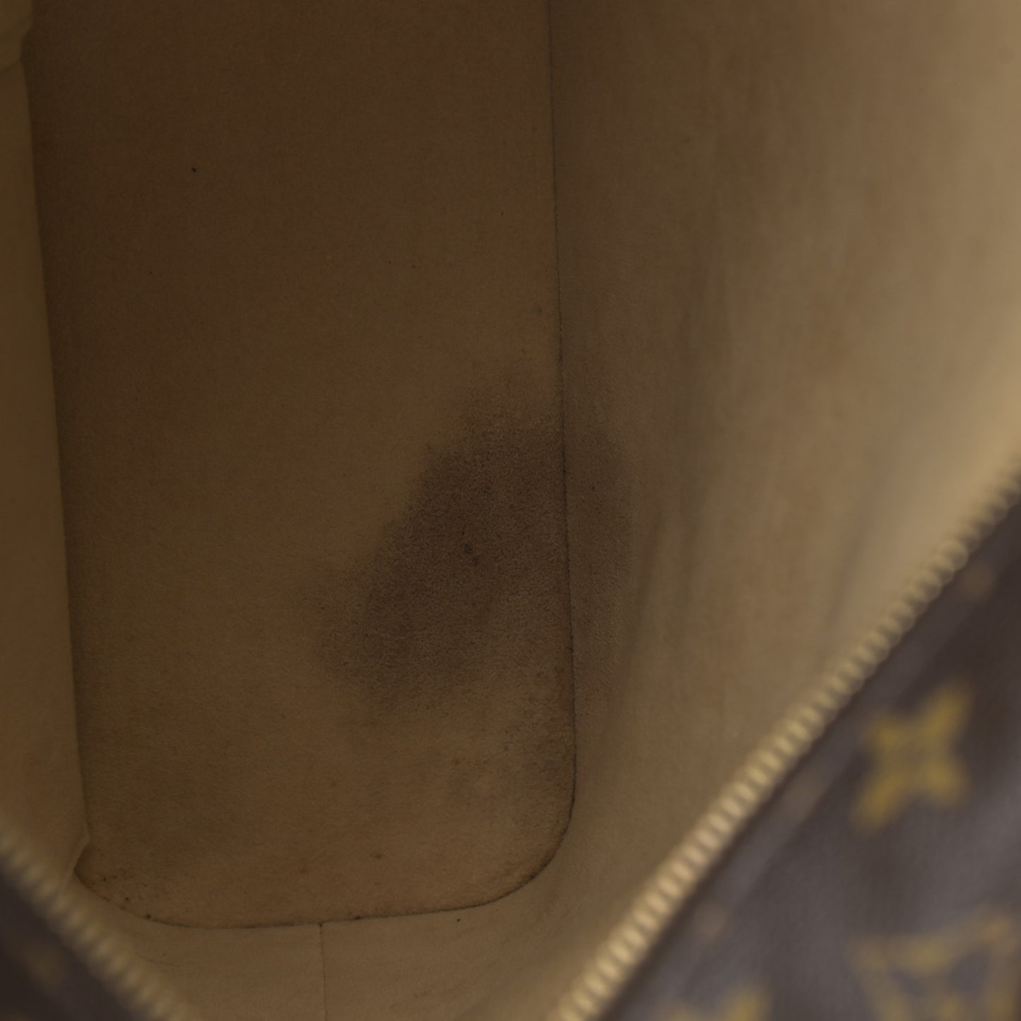 Monogram Luco