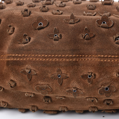 Louis Vuitton Suede Mahina Fleurs Onatah GM Cacao 9 of 16