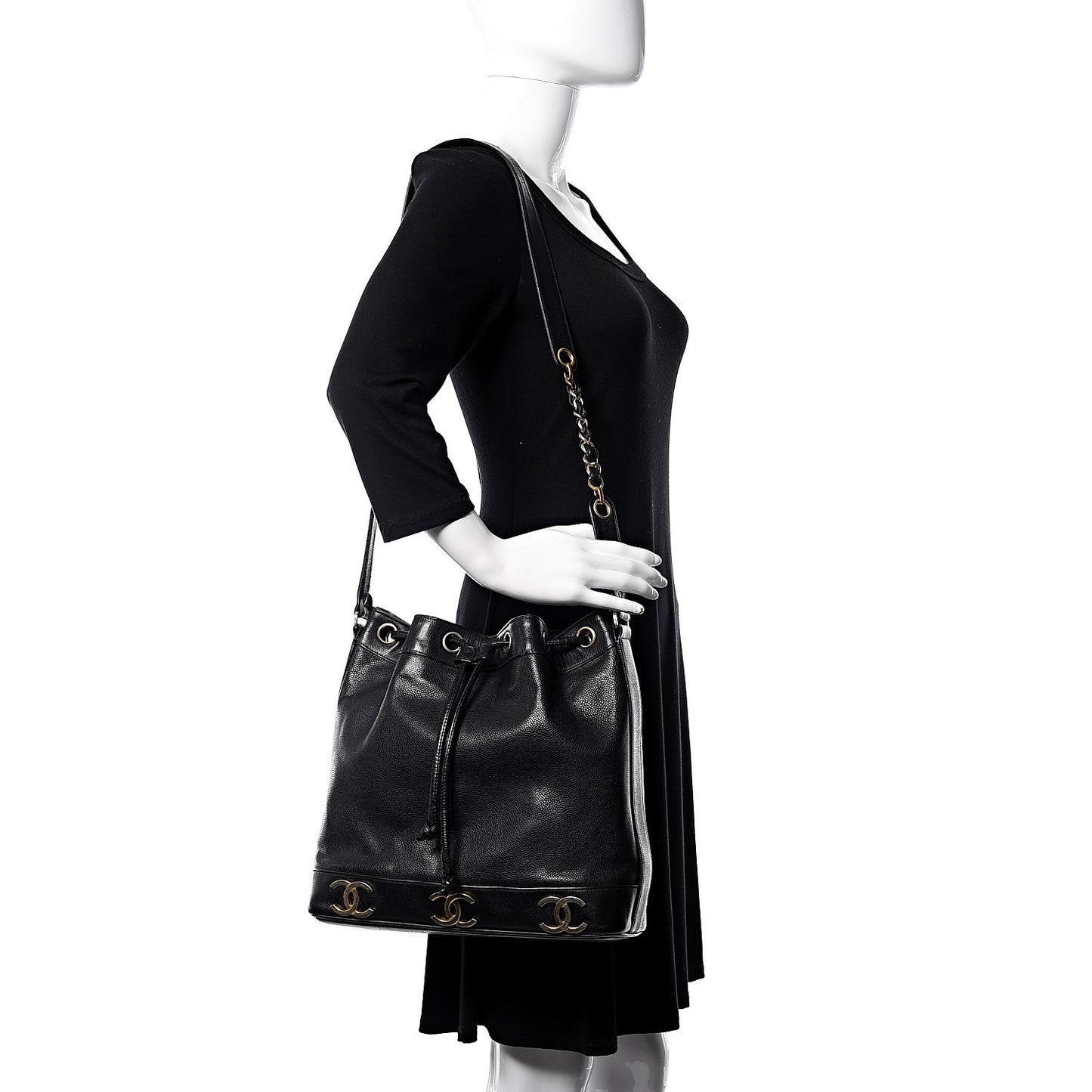 Caviar CC Drawstring Shoulder Bag Black
