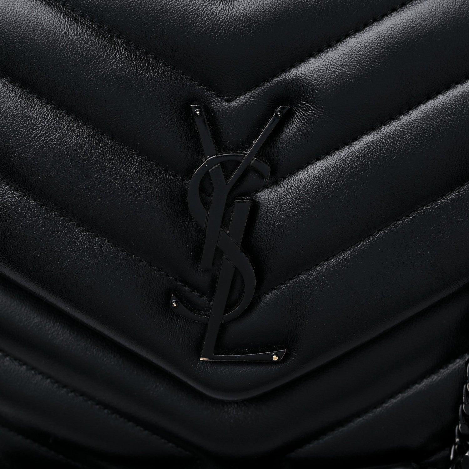 Saint Laurent Calfskin Y Quilted Monogram MonochromeMedium Loulou Chain Satchel Black 17 of 18