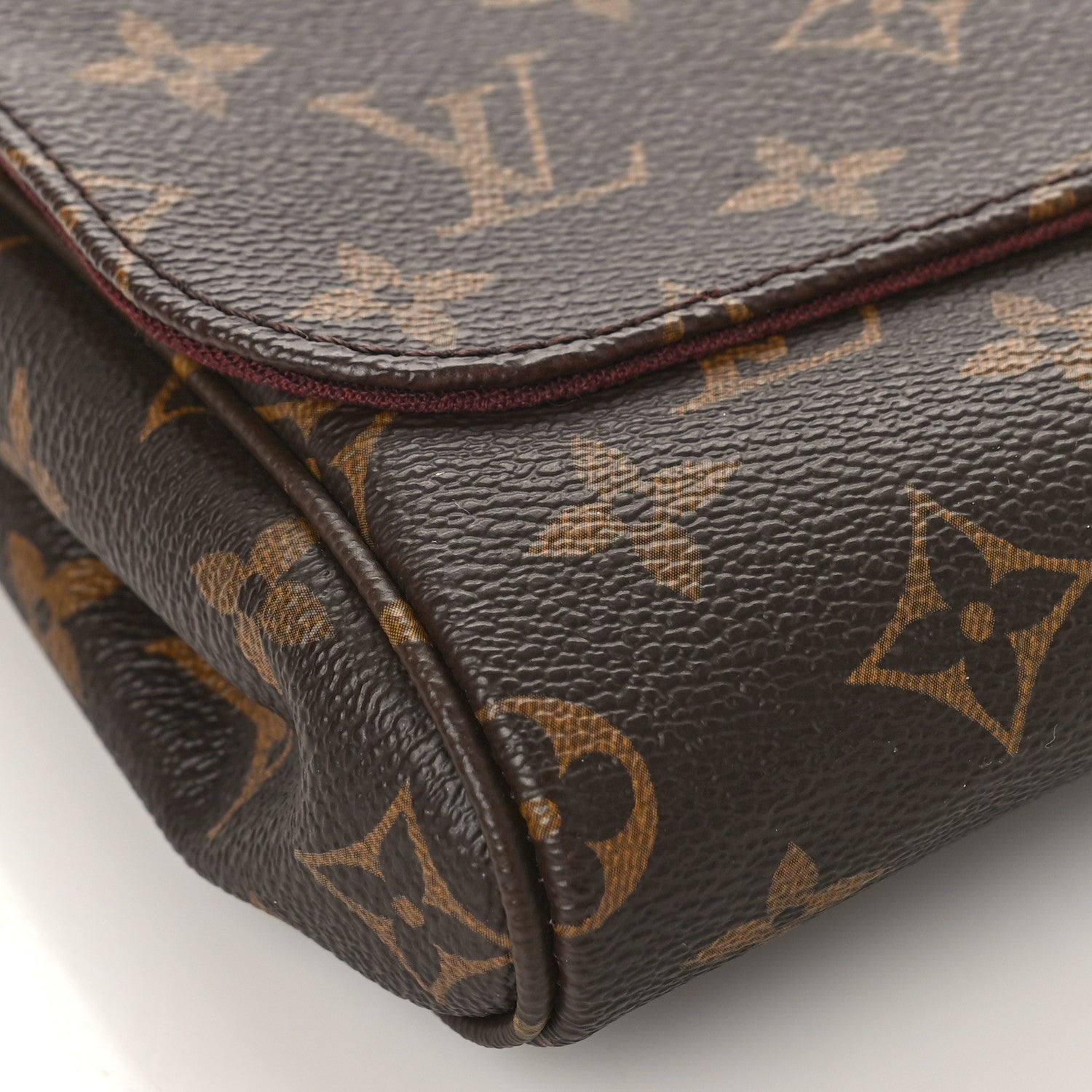 Louis Vuitton Monogram Favorite MM 7 of 8