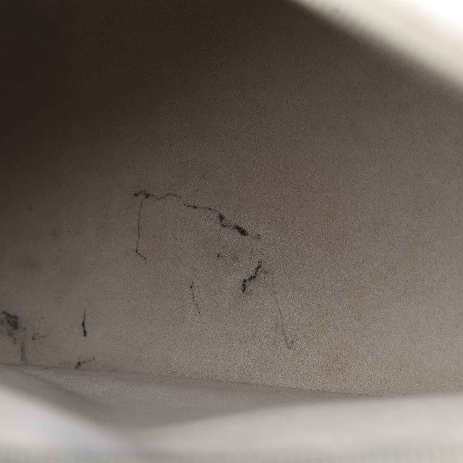 Louis Vuitton Epi Alma GM Ivory 10 of 15