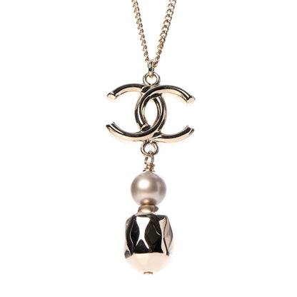 Chanel Chain CC Pearl Drop Necklace Gold 4 of 5