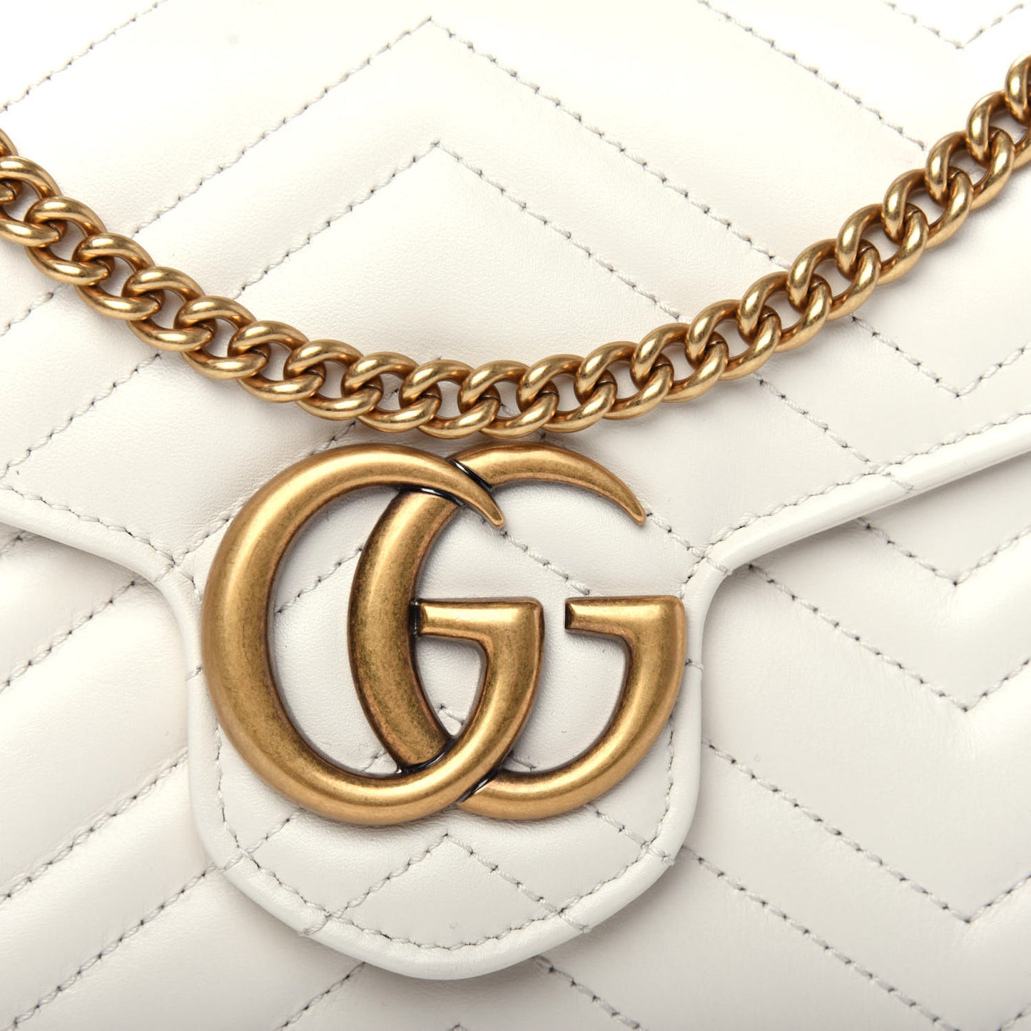 Calfskin Matelasse GG Marmont Chain Wallet Mystic White
