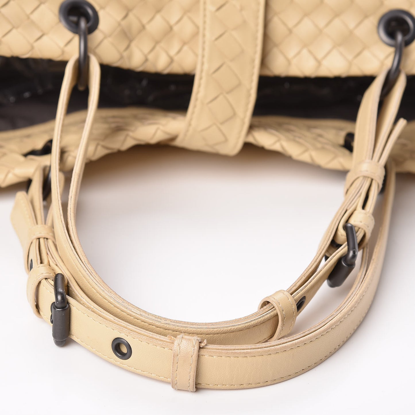 Nappa Intrecciato Large Capri Tote Banane