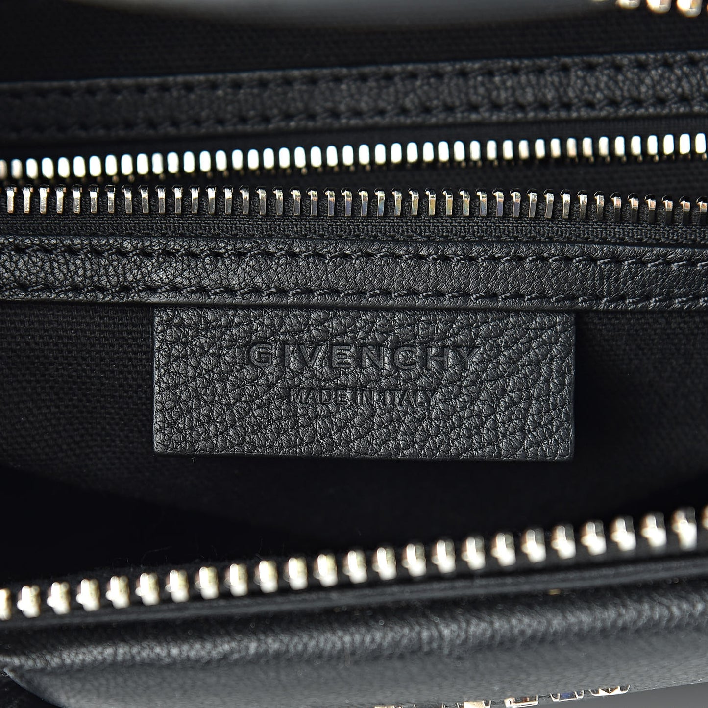 Sugar Goatskin Small Antigona Black