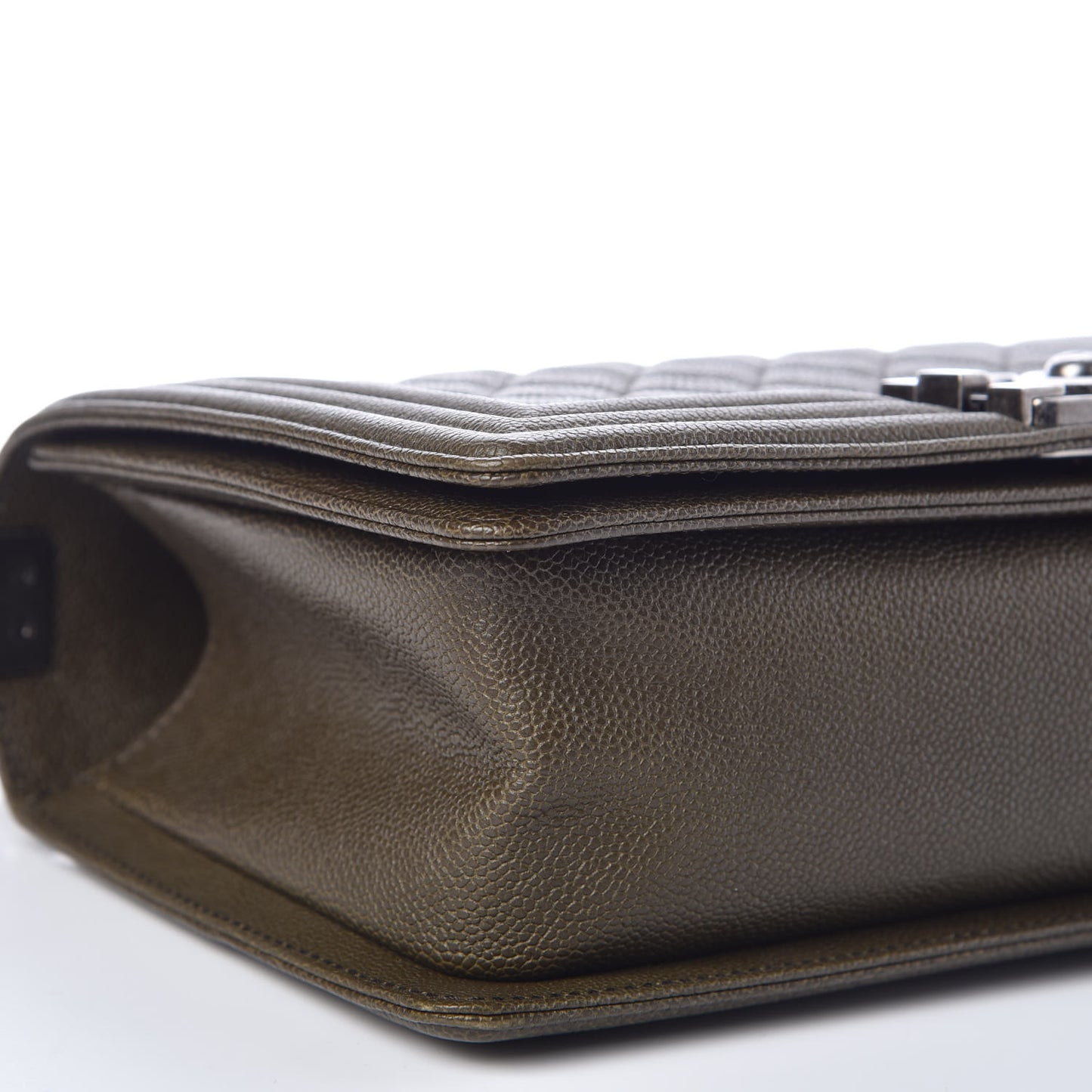 Caviar Quilted Medium Boy Flap Khaki