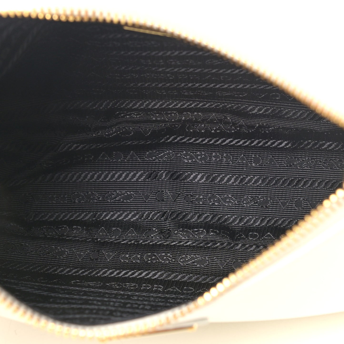 Saffiano Re-Edition 2005 Shoulder Bag White