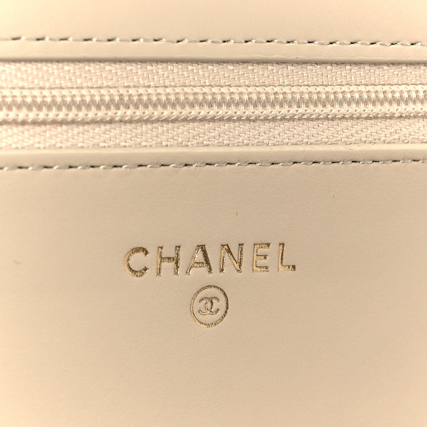 Calfskin Quilted Perfect Fit Wallet On Chain WOC Beige