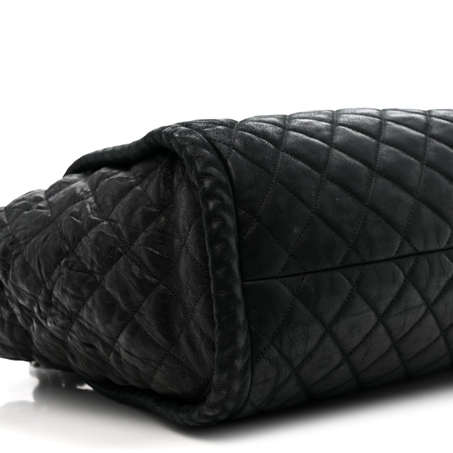 Crumpled Calfskin Iridescent Calfskin Hidden Chain Large Quilted Shopping Tote Black