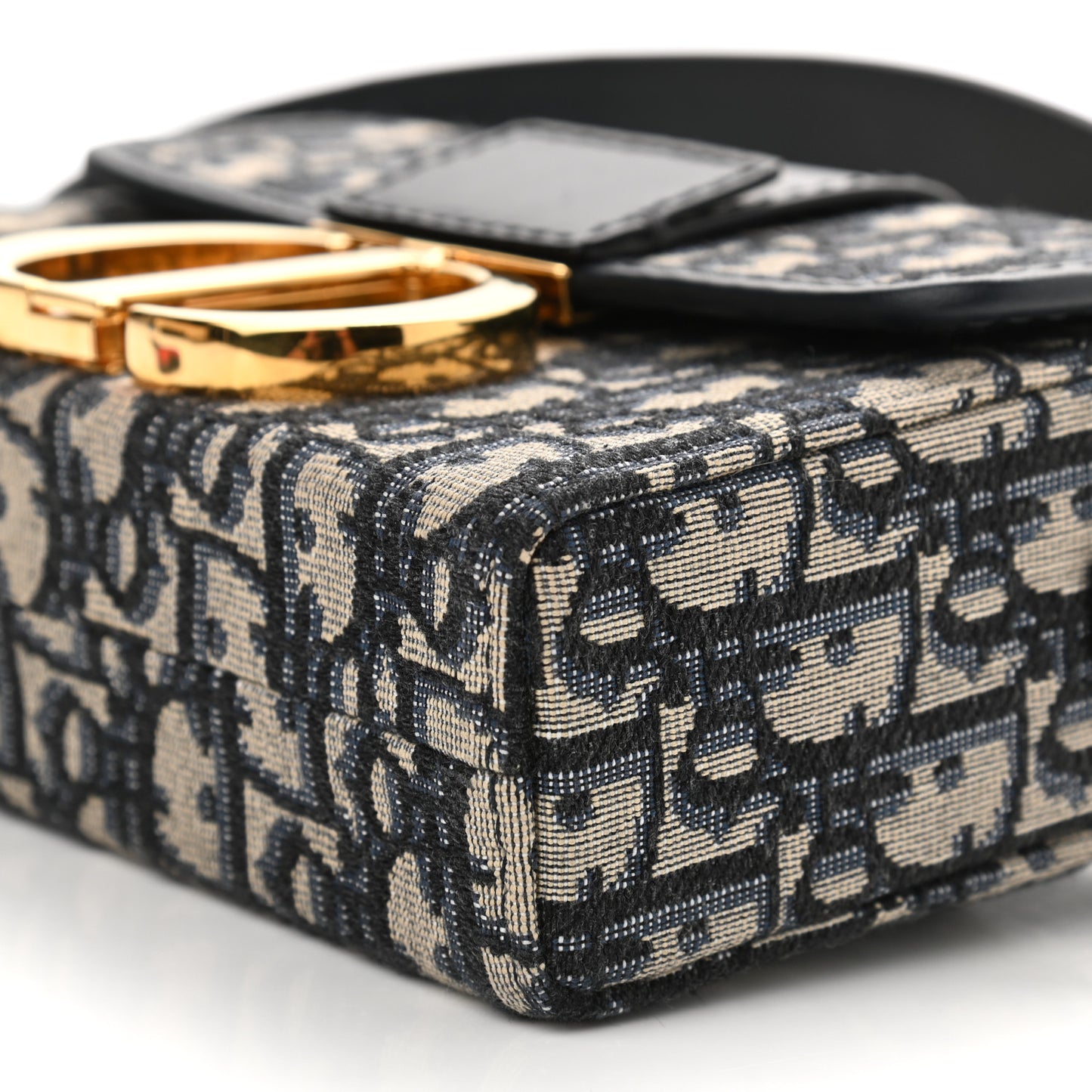 Oblique 30 Montaigne Box Bag Blue