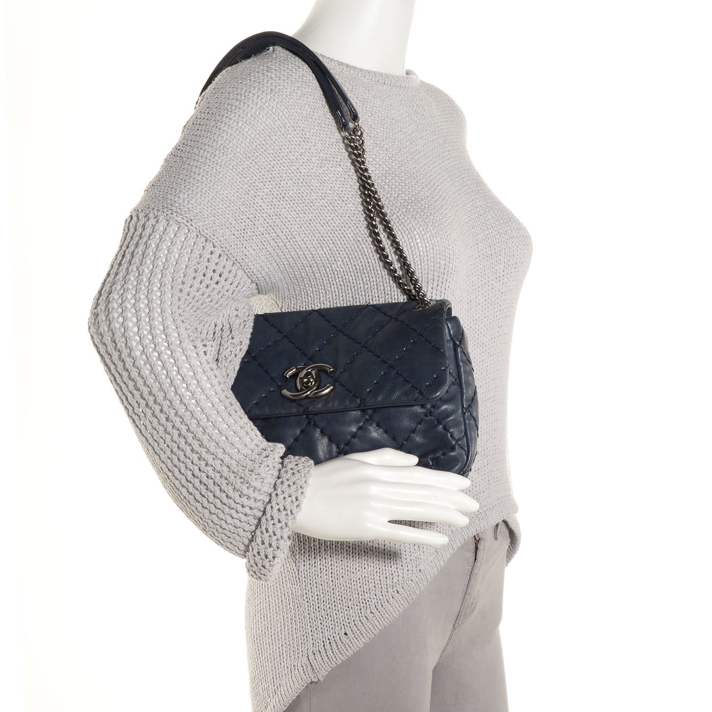 Calfskin Ultimate Stitch Flap Navy