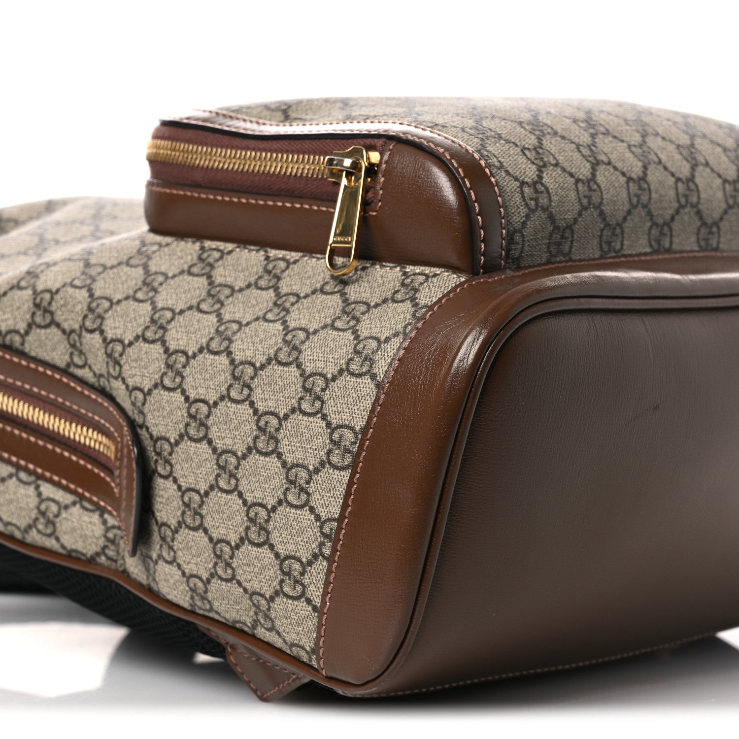 GUCCI ショルダーバッグ Gロゴ　ハラコ　毛皮　ベージュ Gucci GG Supreme Monogram Textured Calfskin Retro Interlocking G