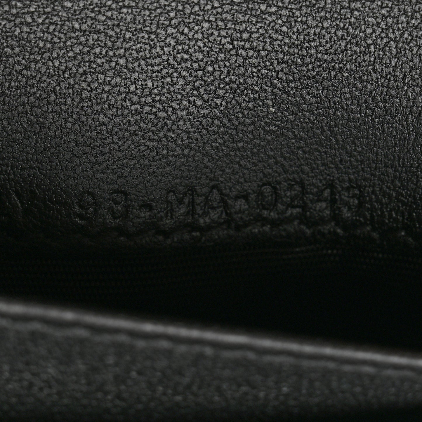 Grained Calfskin Supple Cannage Caro Dahlia Wallet Black