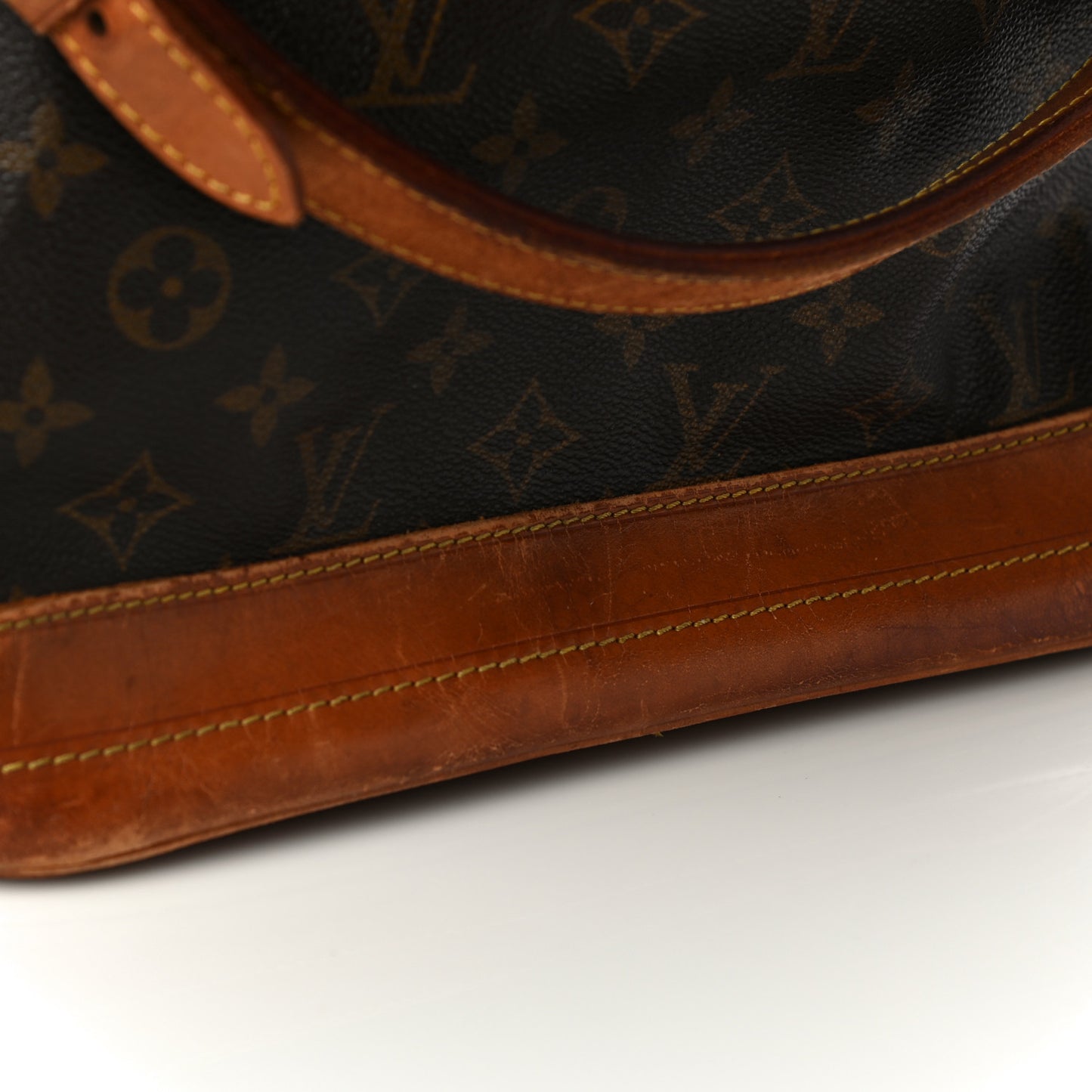 Monogram Noe