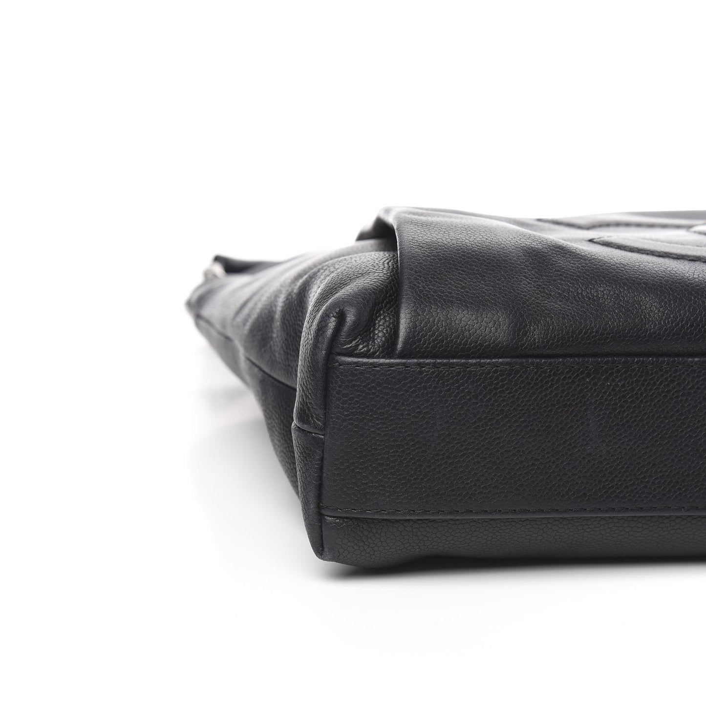 Caviar Large CC Tuck Tote Black