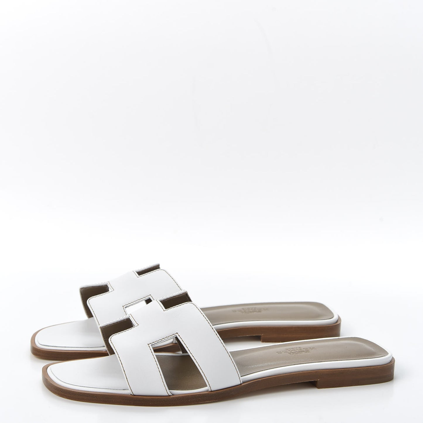 Box Calfskin Oran Sandals 37.5 White
