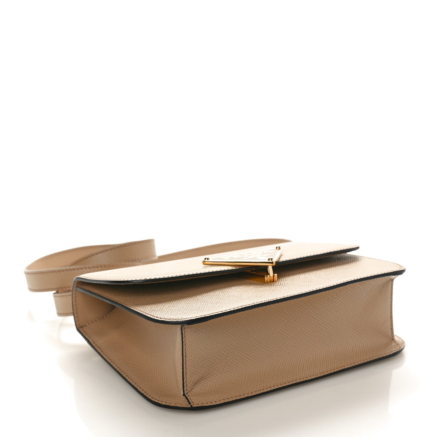 Saffiano Cuir Triangle Embleme Flap Shoulder Bag Sabbia