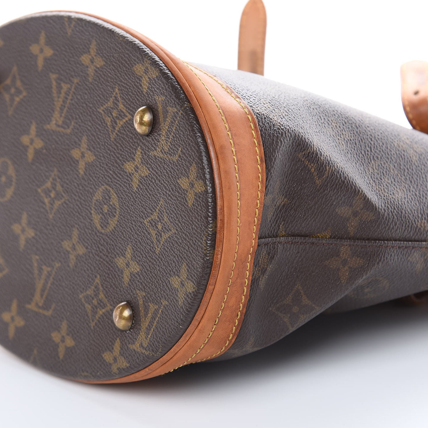 Monogram Petit Bucket 23