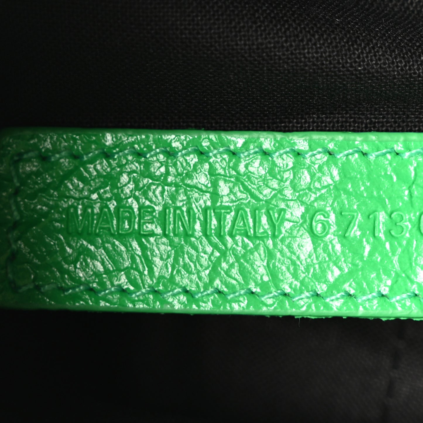 Agneau Arena Le Cagole Shoulder Bag XS Vivid Green