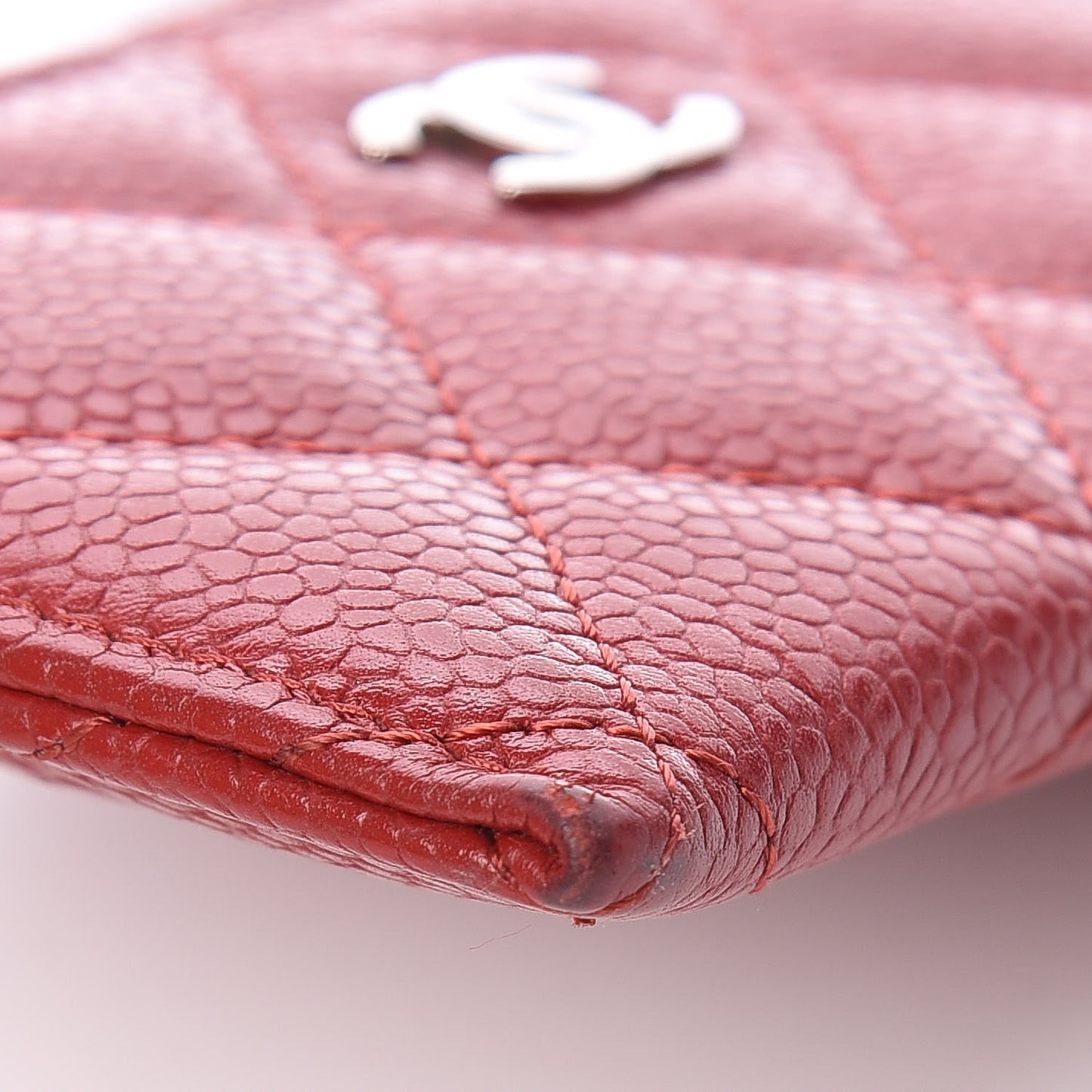 Caviar Quilted Card Holder Dark Red
