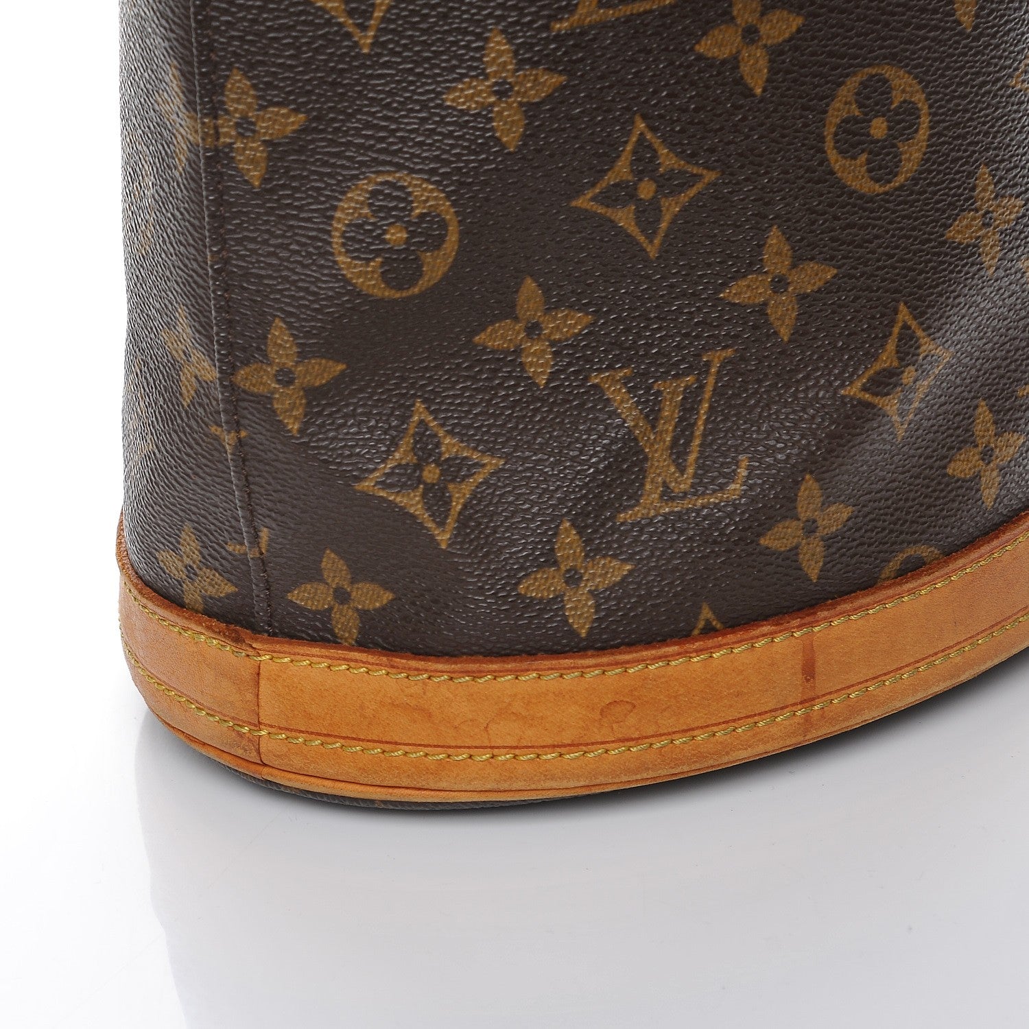 Louis Vuitton Monogram Petit Bucket 23 8 of 11