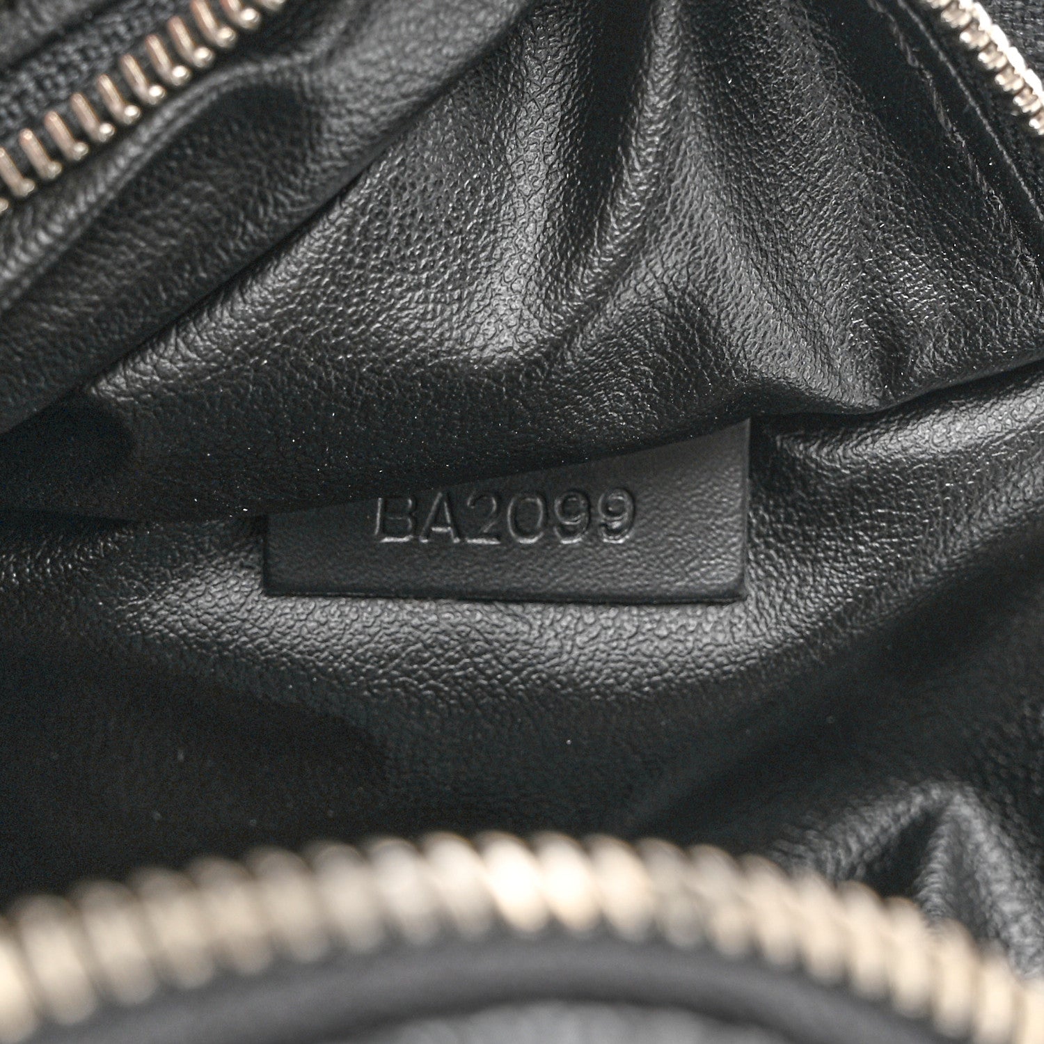Louis Vuitton Damier Graphite Toiletry Pouch 8 of 9