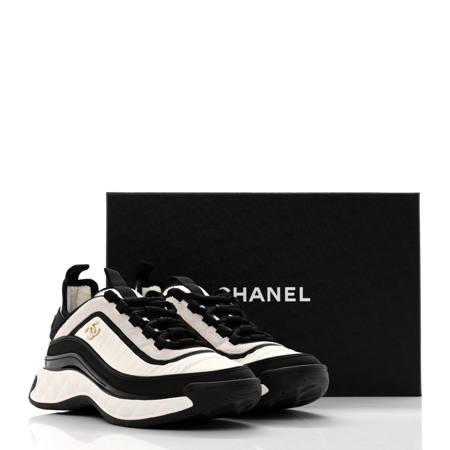 Chanel Suede Calfskin Mixed Fibers CC Sneakers 38 White Black 9 of 9