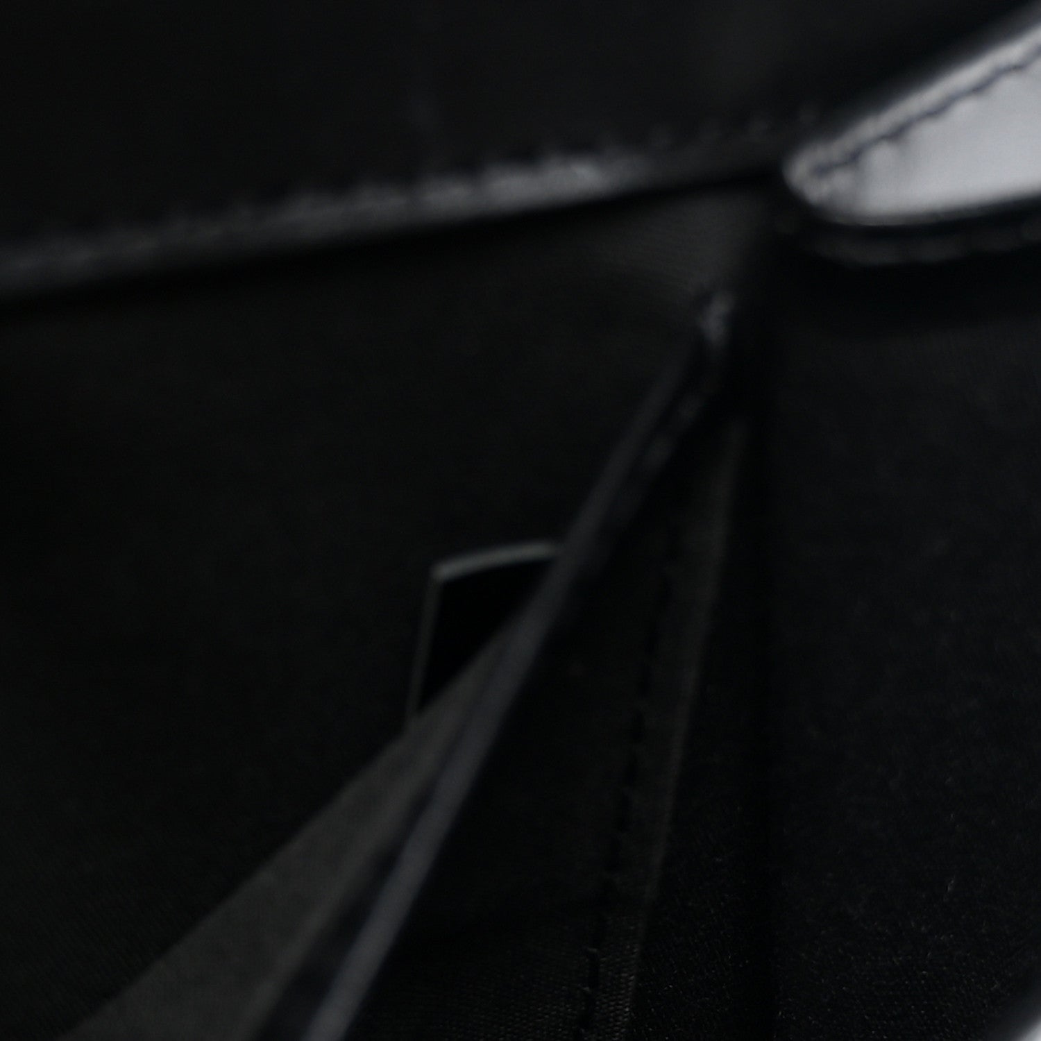 Louis Vuitton Epi Honfleur Black 7 of 14