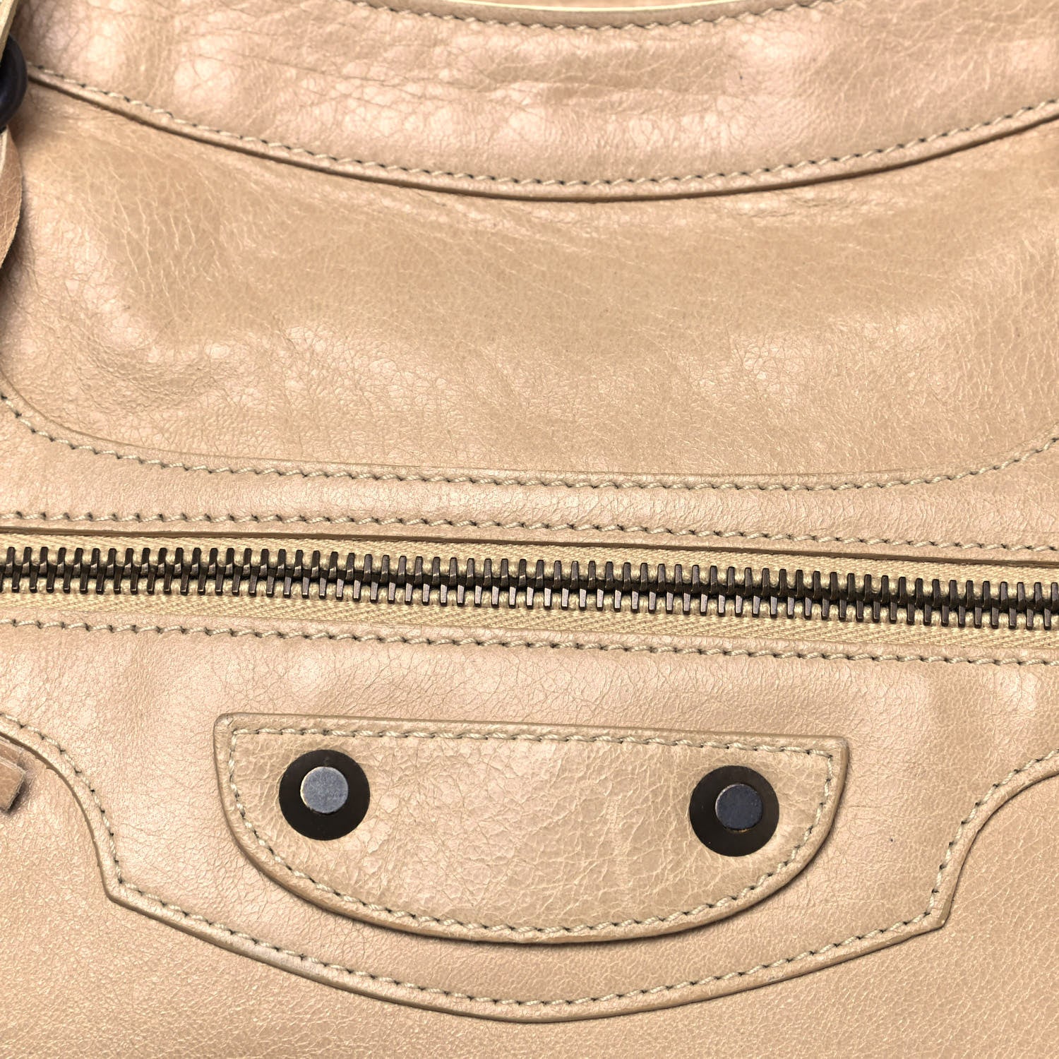 Balenciaga Agneau Classic Hardware City Sahara 9 of 19
